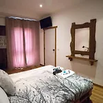 Modern & Recycled Auberge de jeunesse Machico (Madeira)