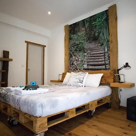 Albergue Modern & Recycled Machico (Madeira)