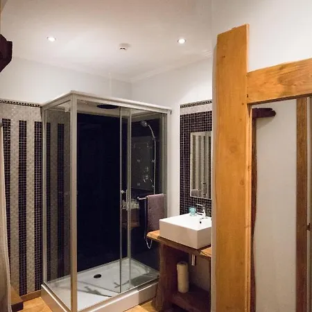 Modern & Recycled Machico (Madeira)