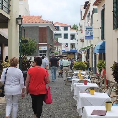 Hostel Modern & Recycled