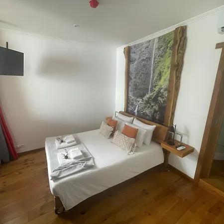 Modern & Recycled * Machico (Madeira)