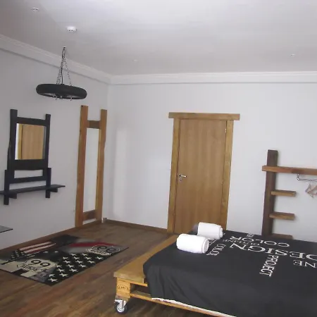 Hostel Modern & Recycled *