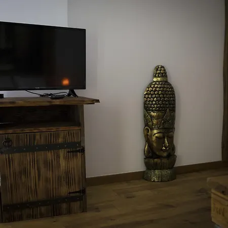 Modern & Recycled * Machico (Madeira)