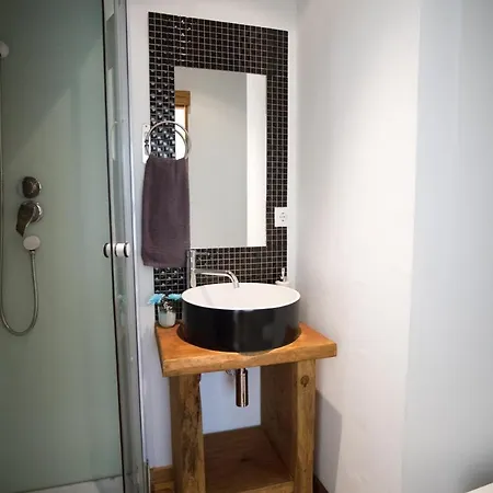 Albergue Modern & Recycled *