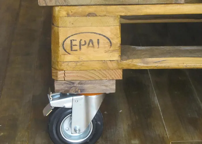 Ostello Modern & Recycled