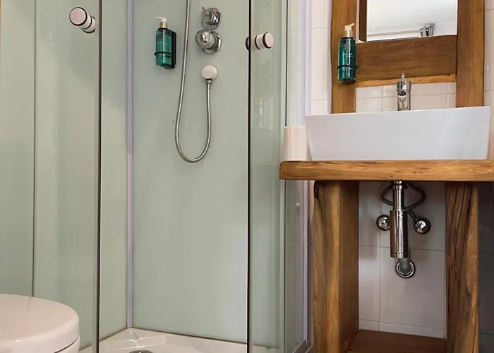 Modern & Recycled Ostello