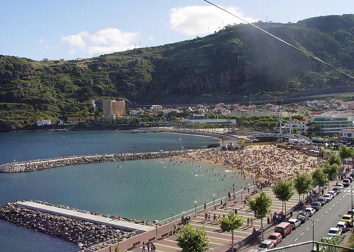 ホステル Modern & Recycled *