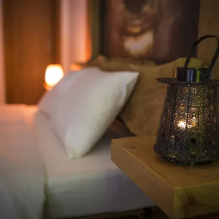 Modern & Recycled 호스텔