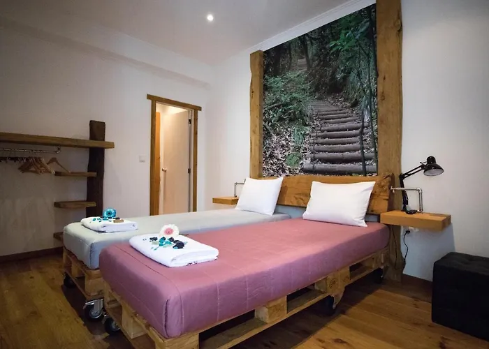 Hostel Modern & Recycled *