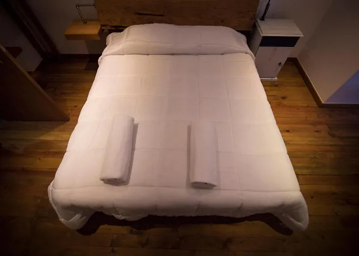 Hostel Modern & Recycled *