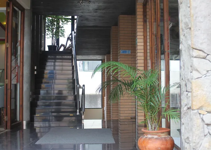 Hostel Modern & Recycled *