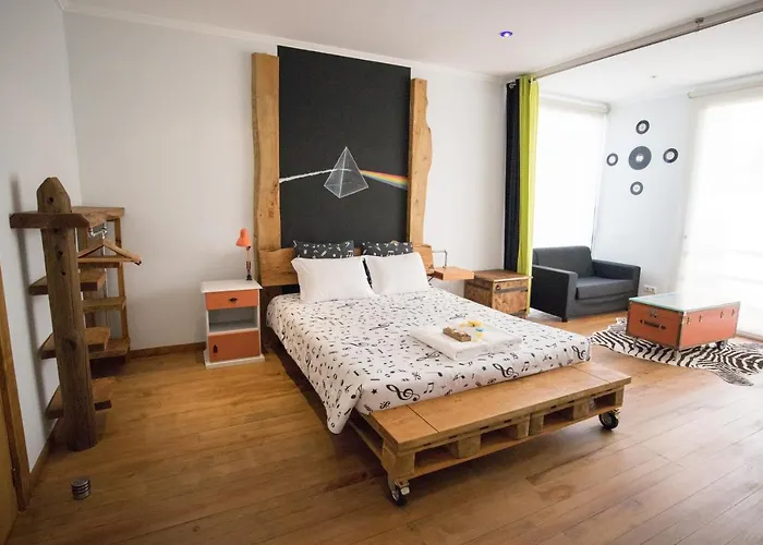 Modern & Recycled Machico (Madeira)