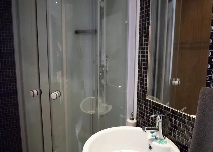 Modern & Recycled * Machico (Madeira)