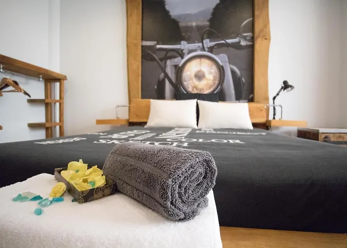 Modern & Recycled Machico (Madeira)